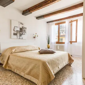  Appartement Accademia Charm By Wonderful Italy